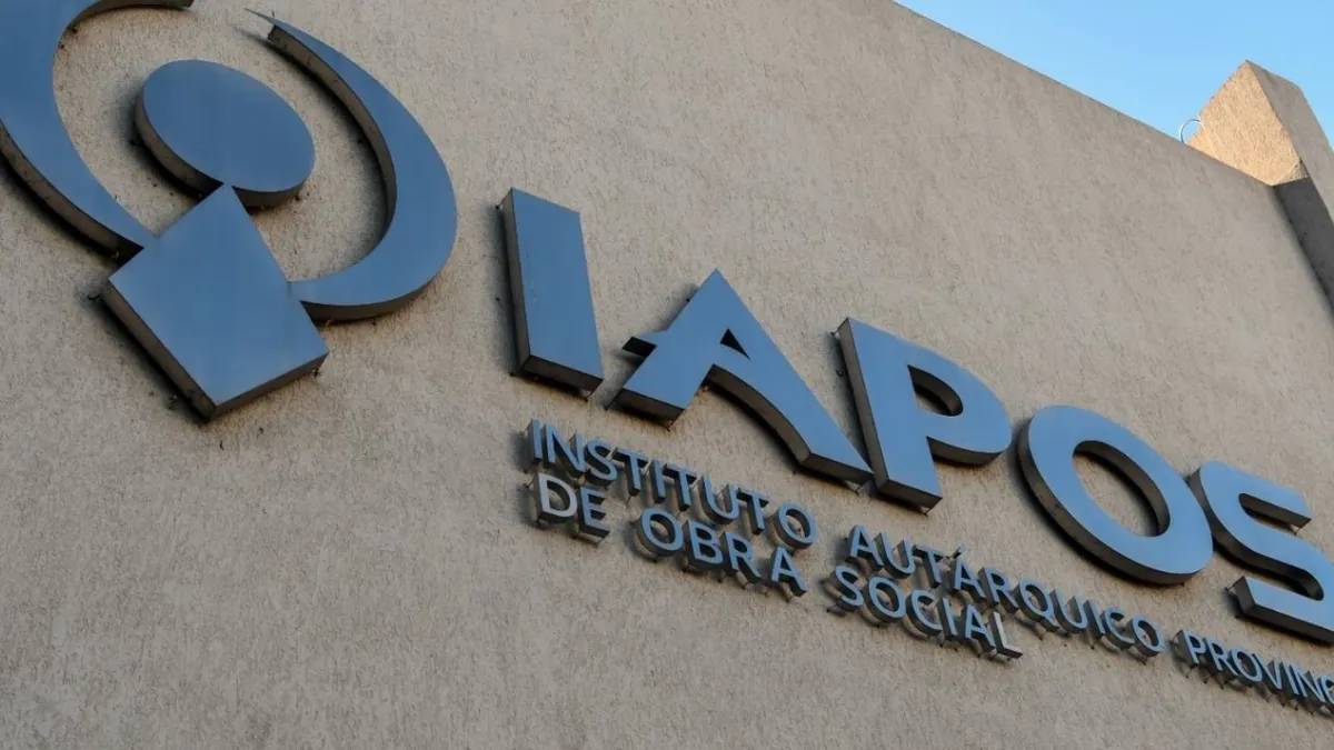 Finalmente Iapos respondió y Sarita tendrá sus clavos para operarse